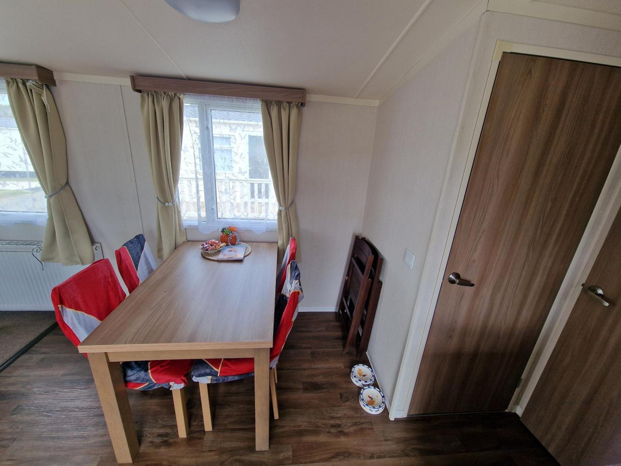 Hotel Durdlee Door, D27, Main Rd, West Lulworth, Wareham Bh20 5Pu Extérieur photo